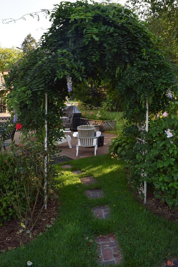 The Lamplighter Bed & Breakfast Of Ludington Ngoại thất bức ảnh